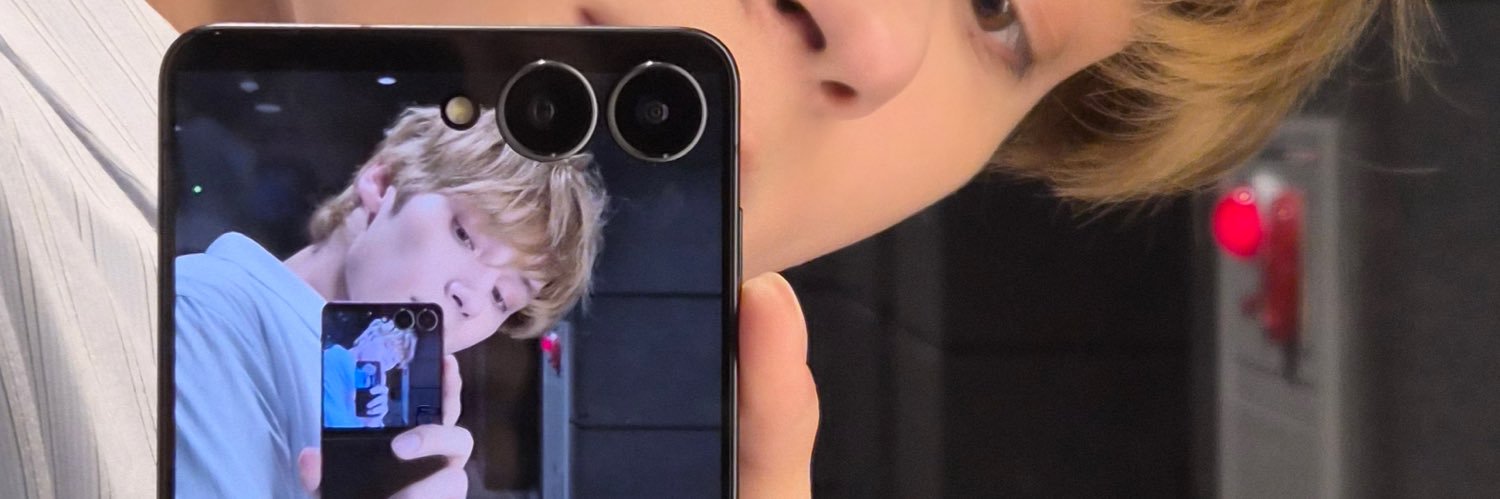 aylseyo's profile banner image