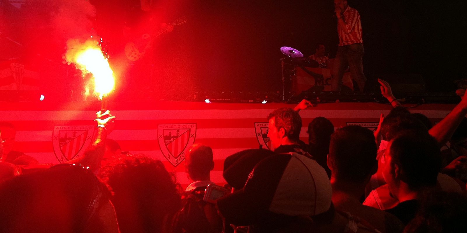 junkete's profile banner image