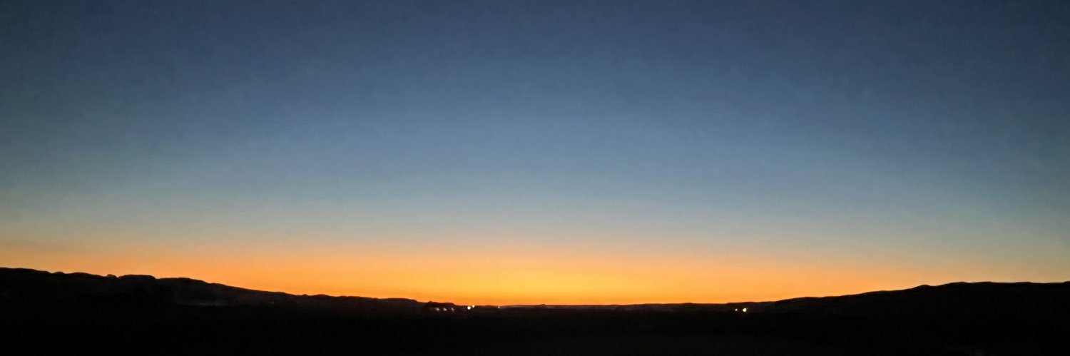 trustfoll's profile banner image