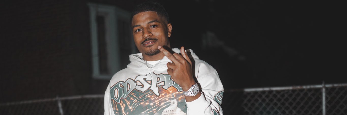 lormundo_'s profile banner image