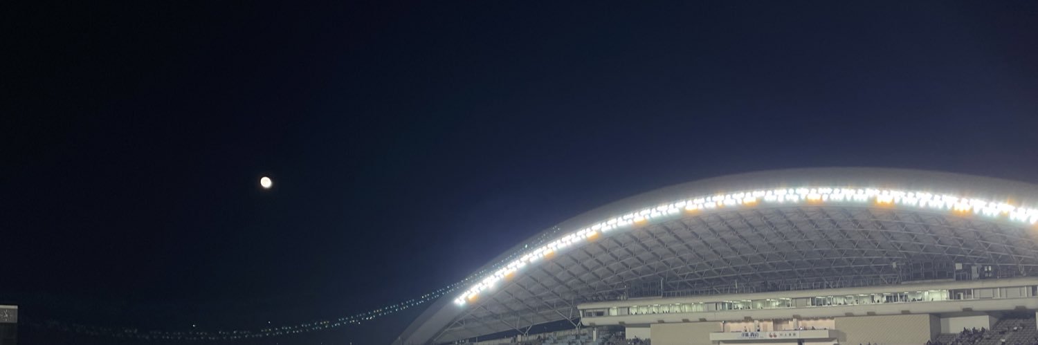 km_10xx's profile banner image