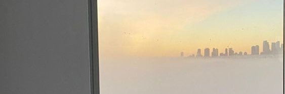 英 banner