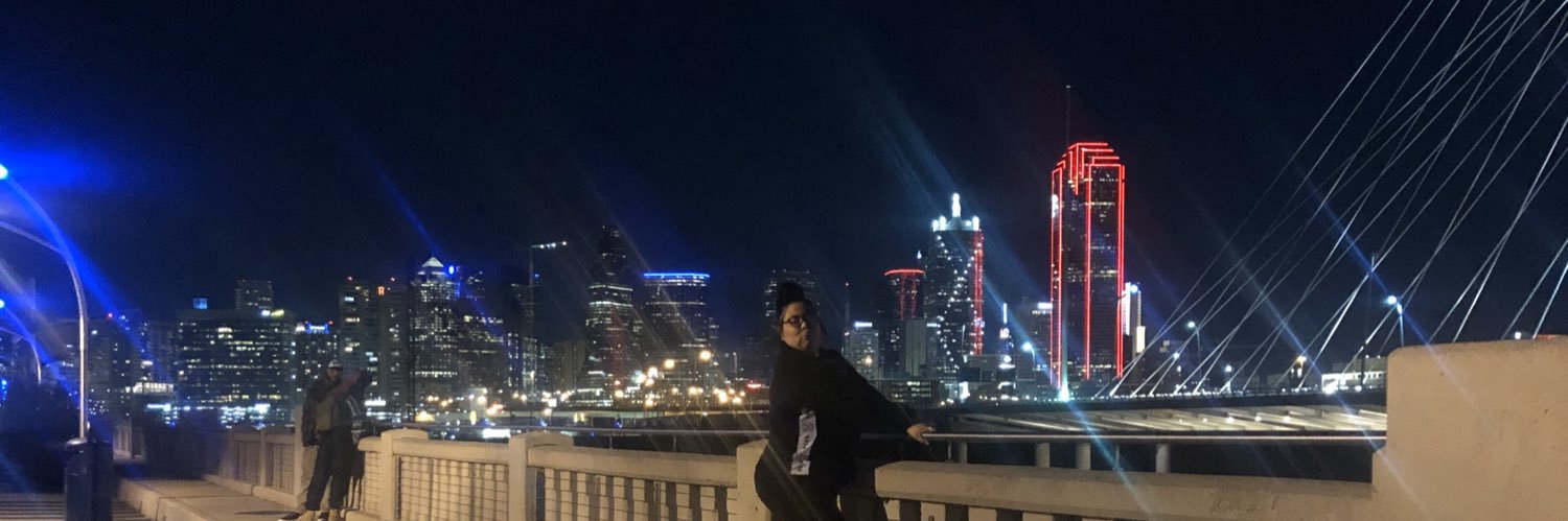 angelaleeh's profile banner image