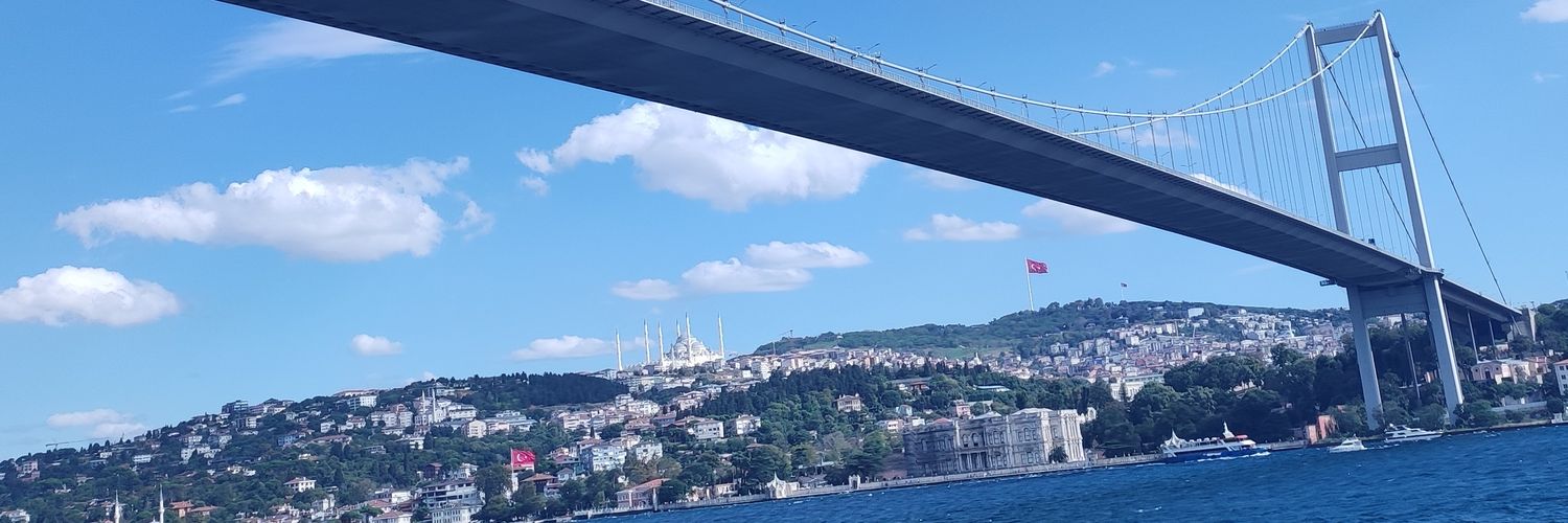 nlysz's profile banner image