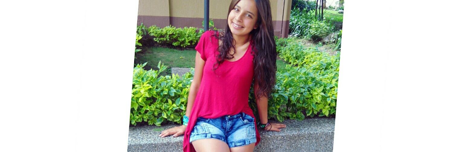 EstefaniaKuak's profile banner image