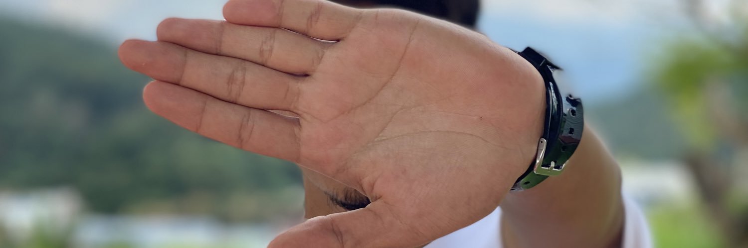 Isizz_'s profile banner image