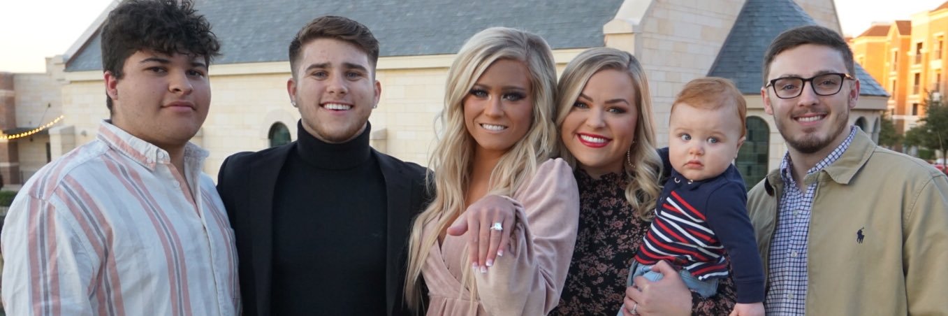 sarahiley19's profile banner image