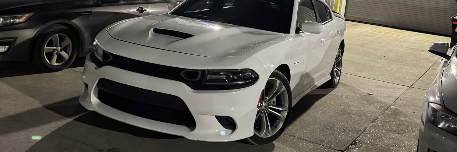 lacesdior's profile banner image