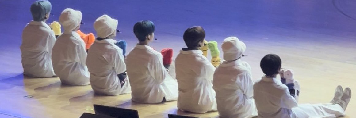 ◡̎ banner