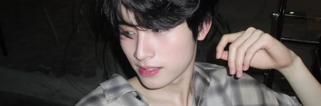 p_bahh's profile banner image