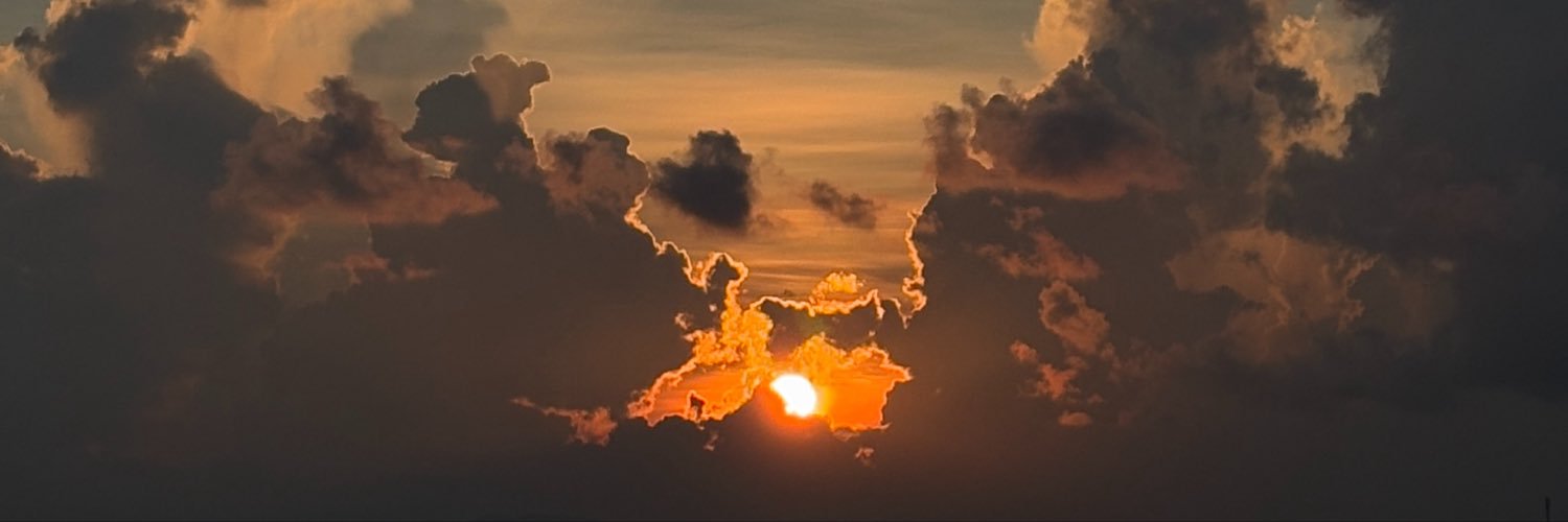 yungzad's profile banner image