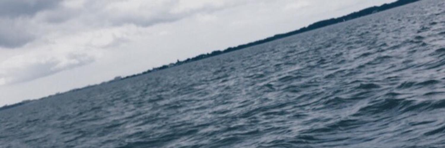 parisstweets98's profile banner image