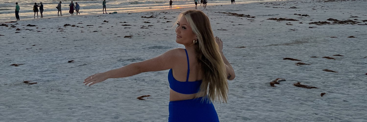 taylanlee's profile banner image
