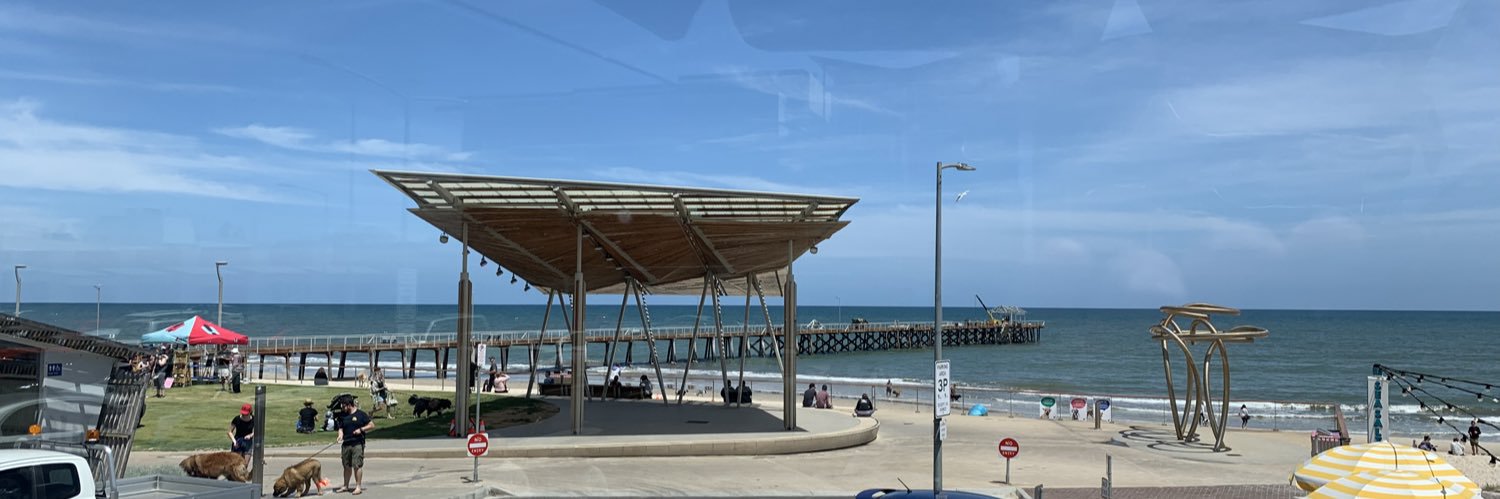 Con Michalakis banner