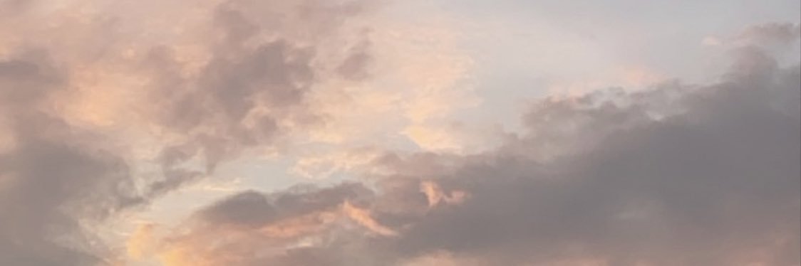 qi_enn23's profile banner image