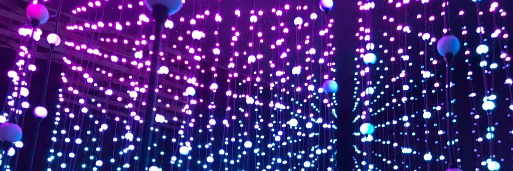 Queen_iveee's profile banner image