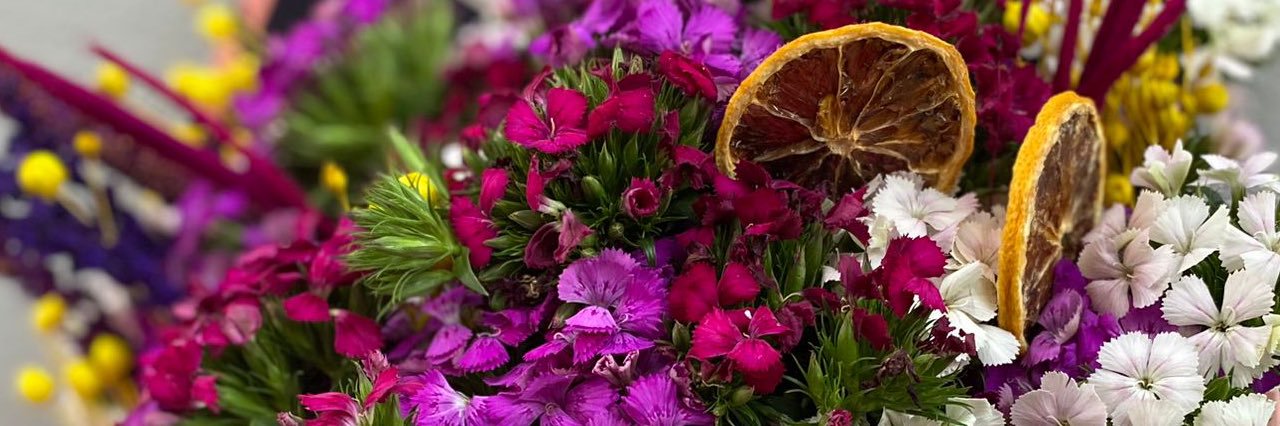 bouquet2121's profile banner image