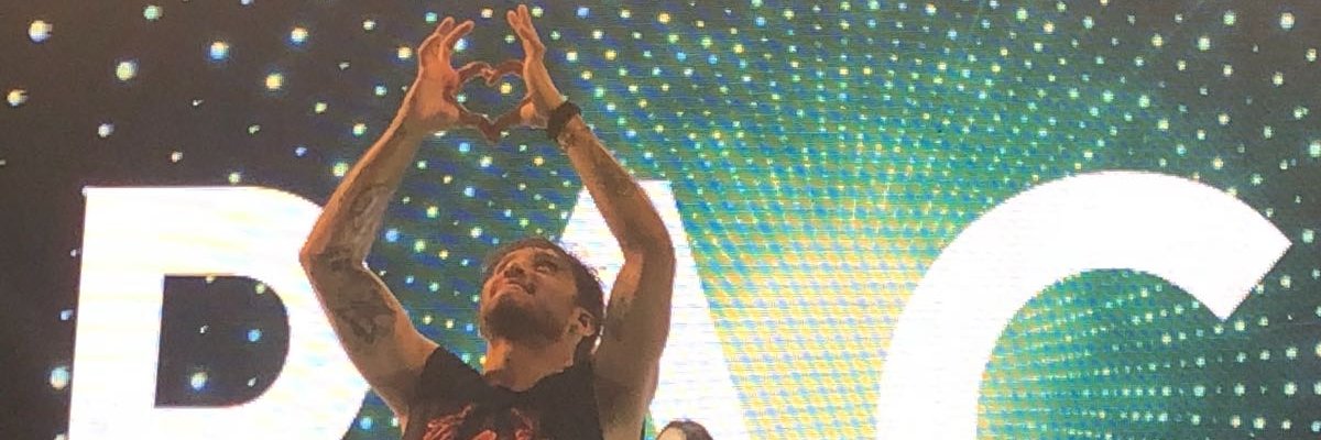luanam_00's profile banner image