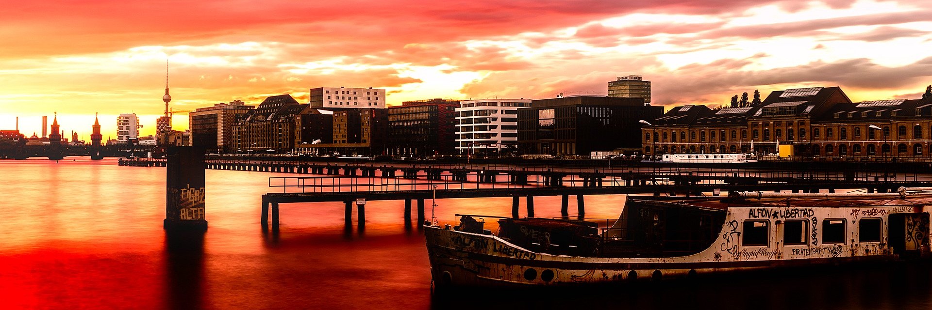 BerlinLogs's profile banner image