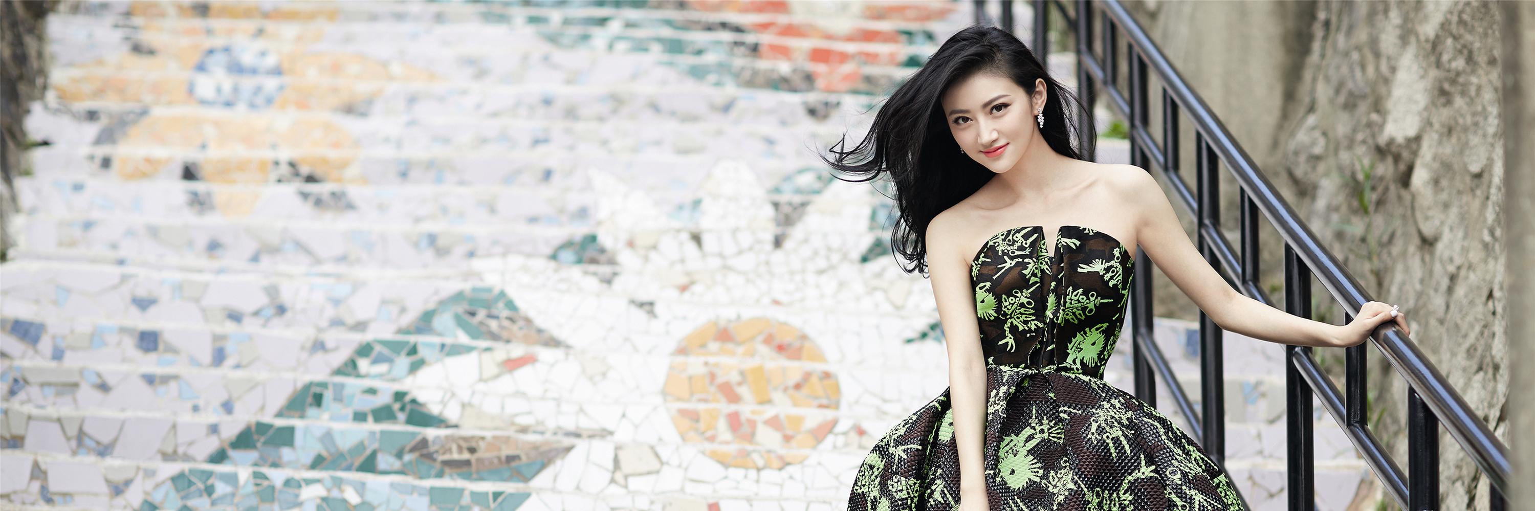 Jing Tian banner
