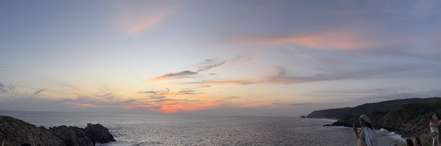 susiedpe's profile banner image