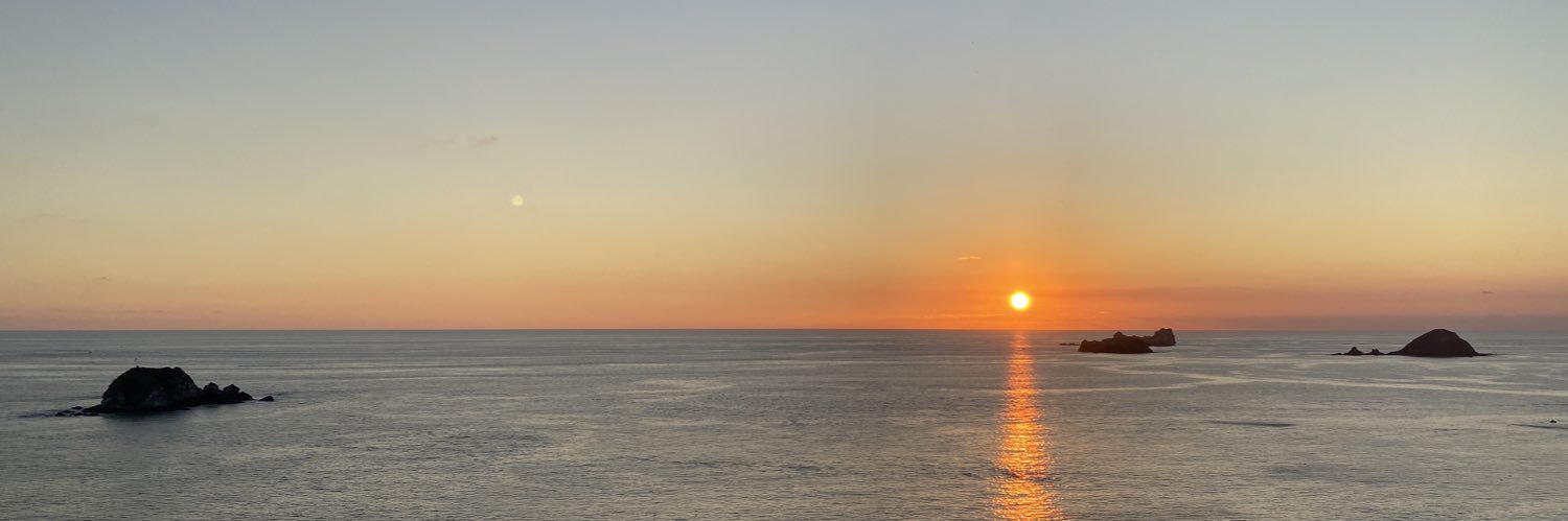 sandramora0319's profile banner image