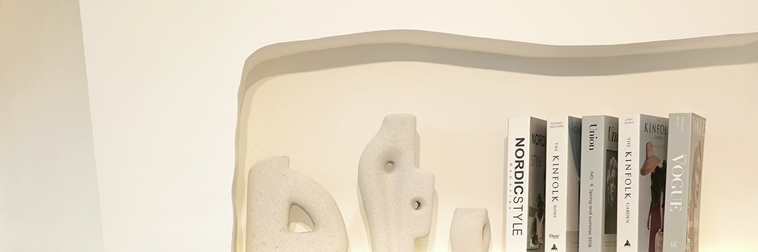 h_c__y's profile banner image