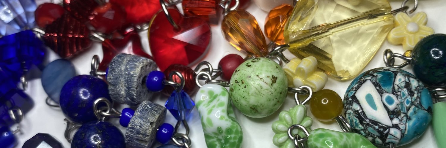 Scolarice Art 🌈 Handmade jewelry, stickers, decor banner