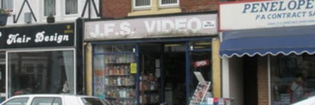 tom33428810's profile banner image