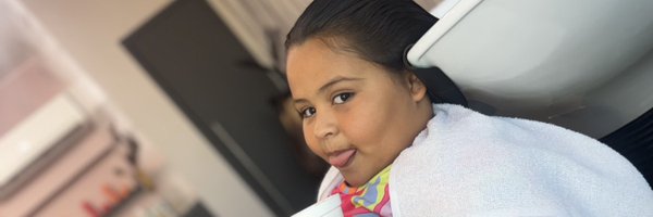 lari_freitas15 Profile Banner