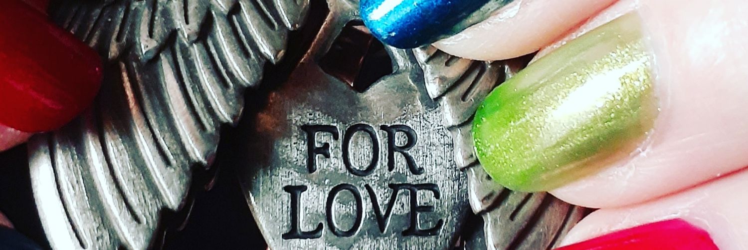 Trinity Linn 📗📘 banner