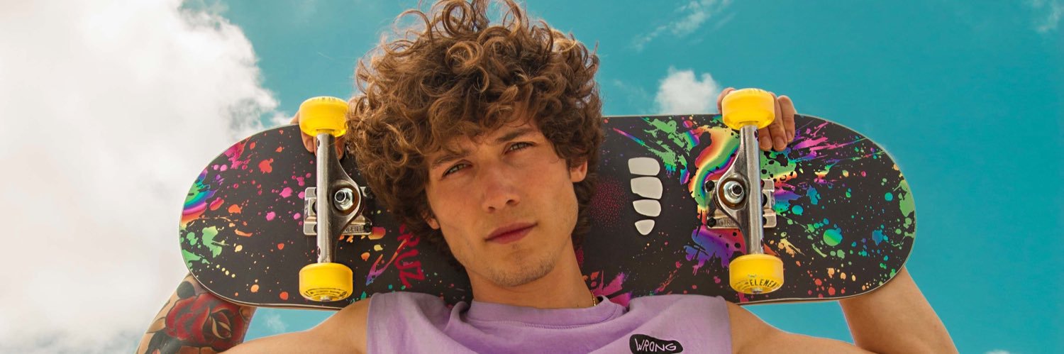 diegolazzari_'s profile banner image