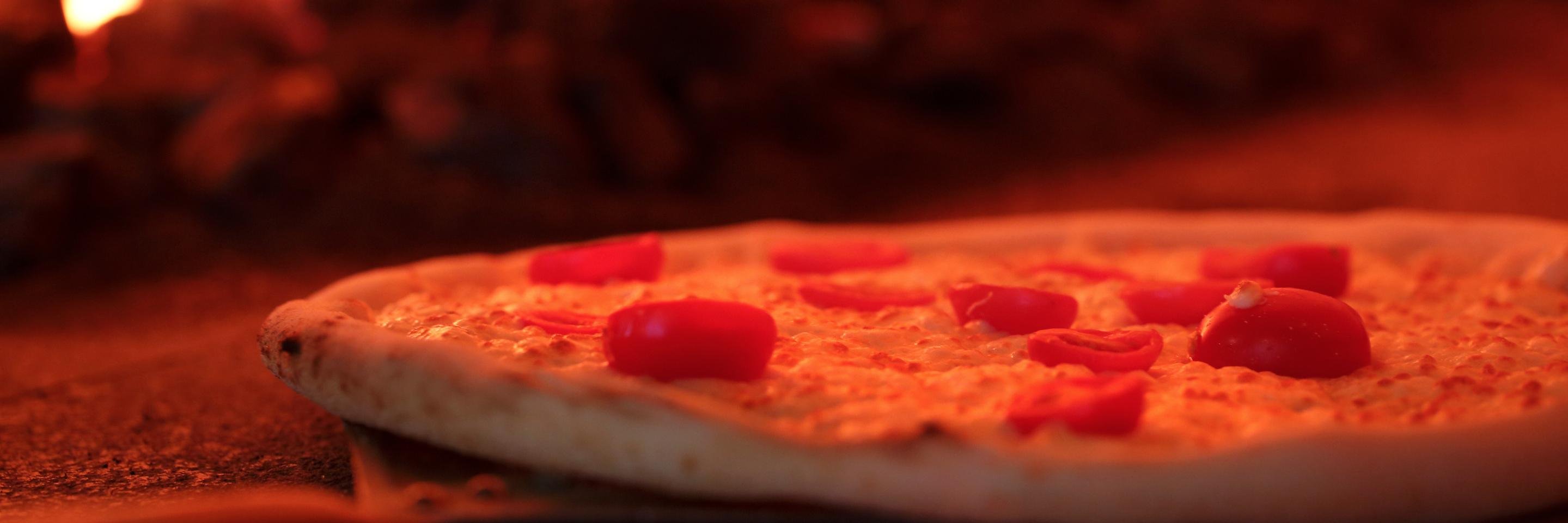 Carbone_Pizza's profile banner image