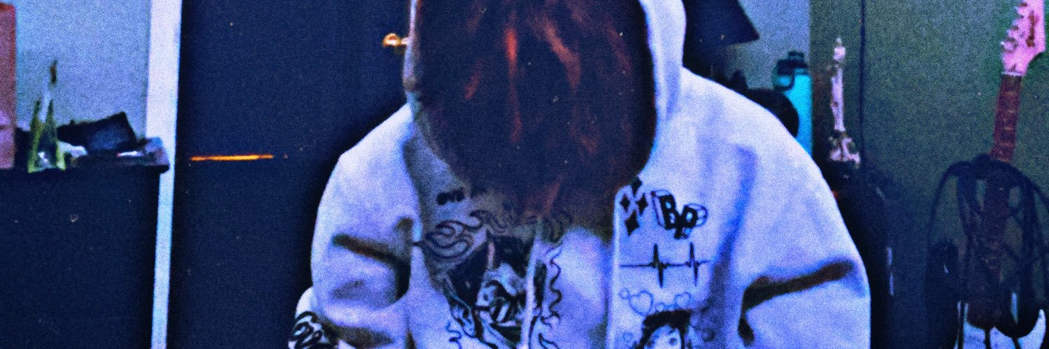 ausisalive's profile banner image