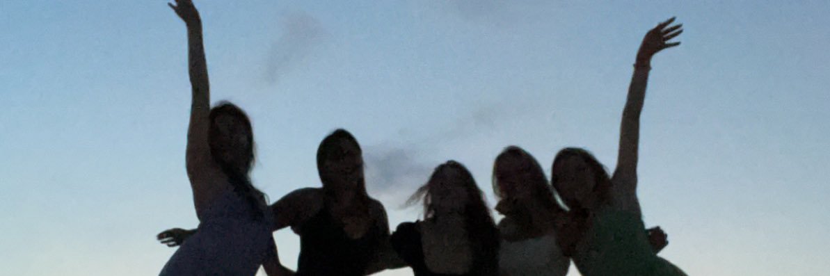 ela_knapp's profile banner image