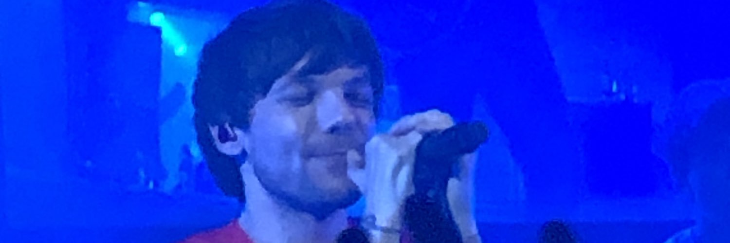 Sarah is a common person🐨🖤 ◟̽◞̽ fan account banner
