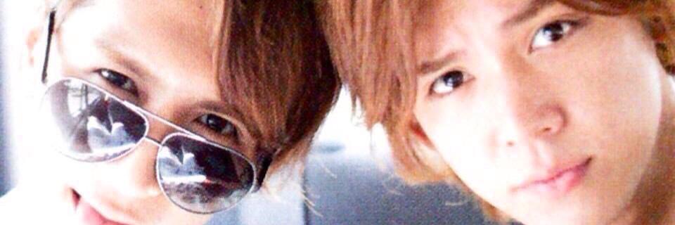 lessandlove's profile banner image
