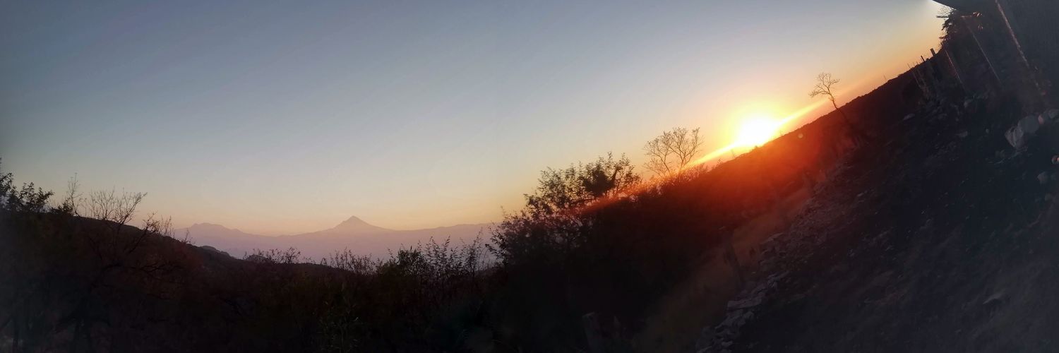 LIOLAOLI95's profile banner image