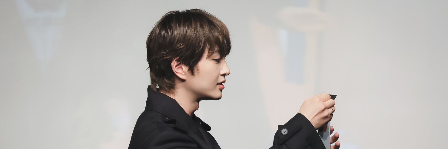 ehdrud2824's profile banner image