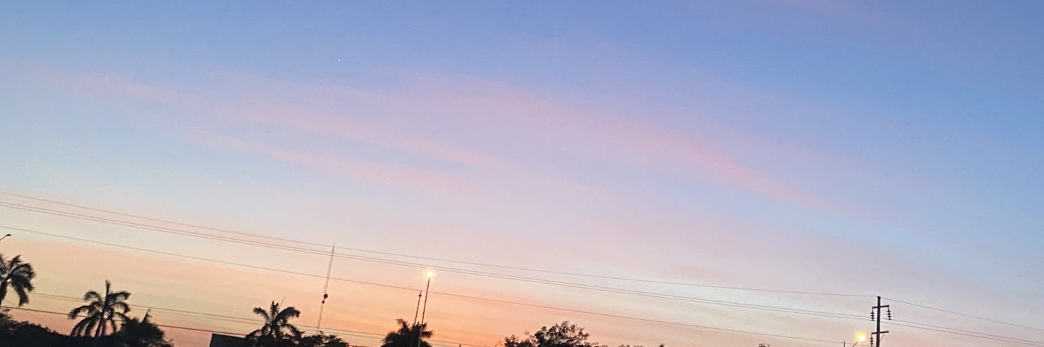 monse_texon's profile banner image