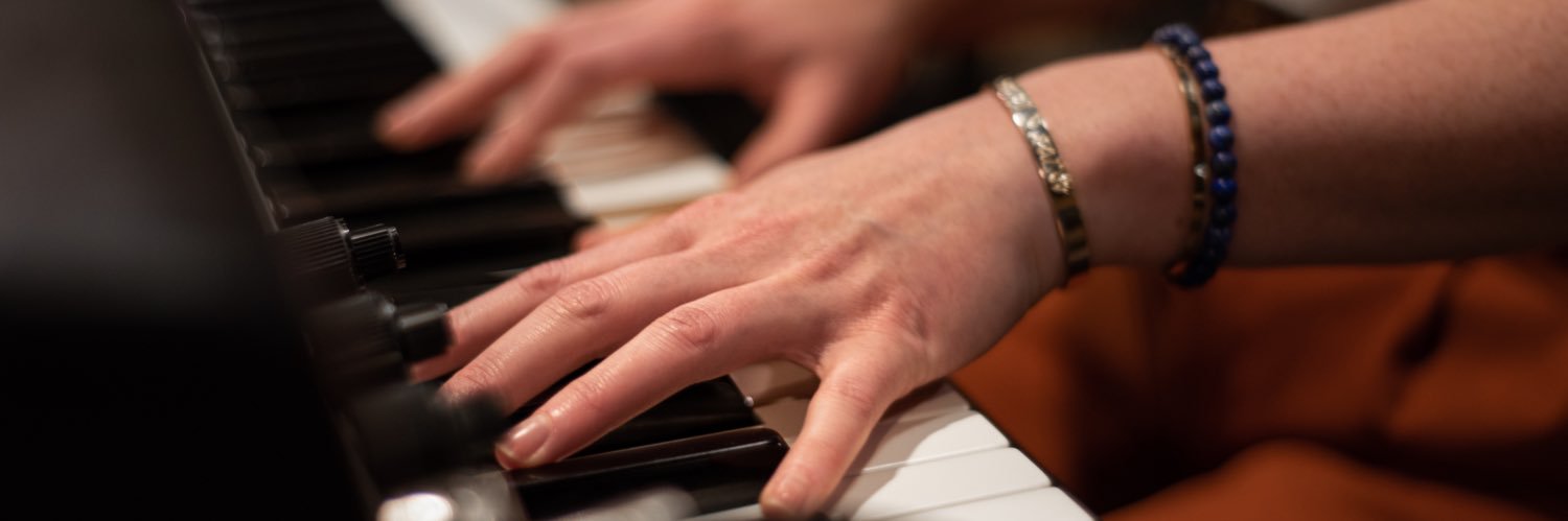 bdaniellemusic's profile banner image