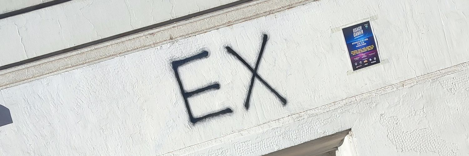 XYutoe's profile banner image