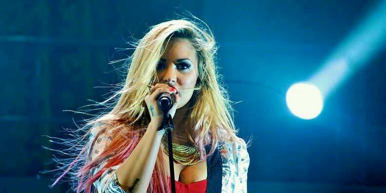 Beatriz Freitas banner