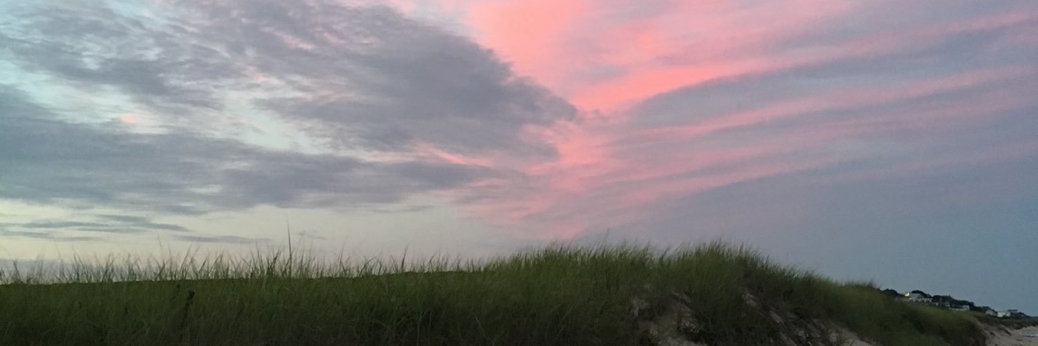 ddaniellee4's profile banner image