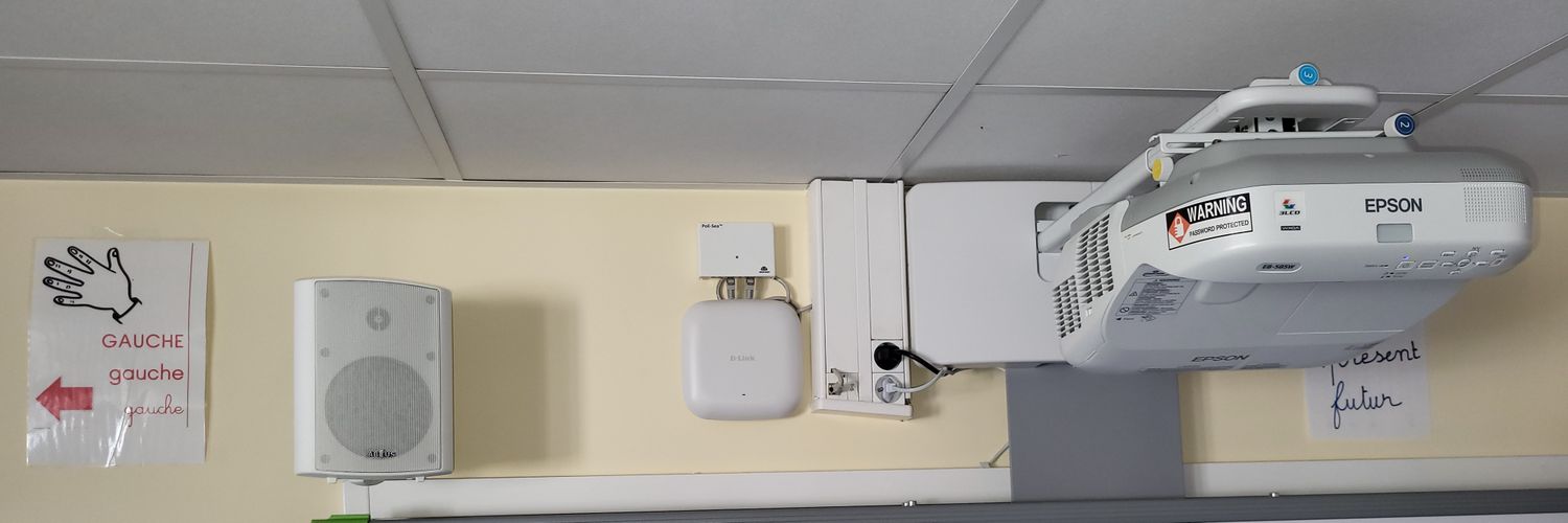 PoE-Tic | Dominique Le Bourse banner