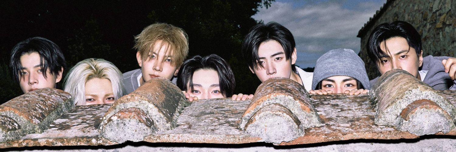 ray sevEN–. banner