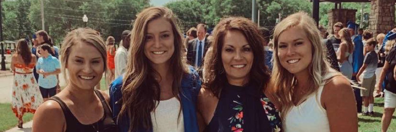 HunkeMarissa's profile banner image