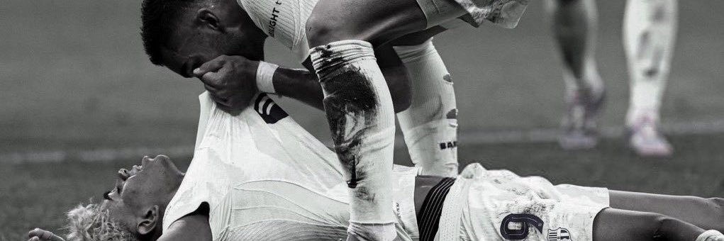 anejulieg's profile banner image