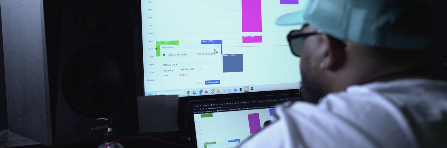 Smoove wit the Pen🖋️ banner