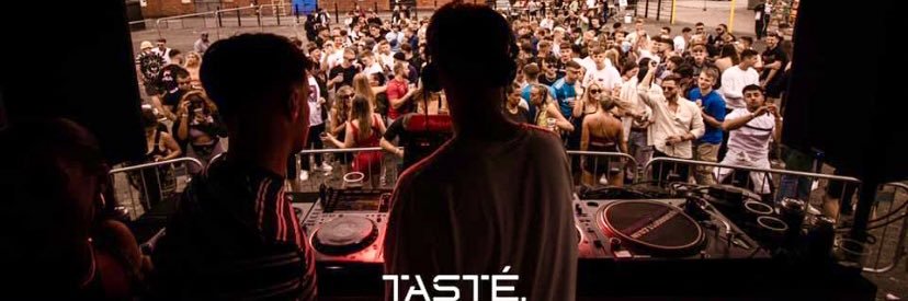 loumooree's profile banner image